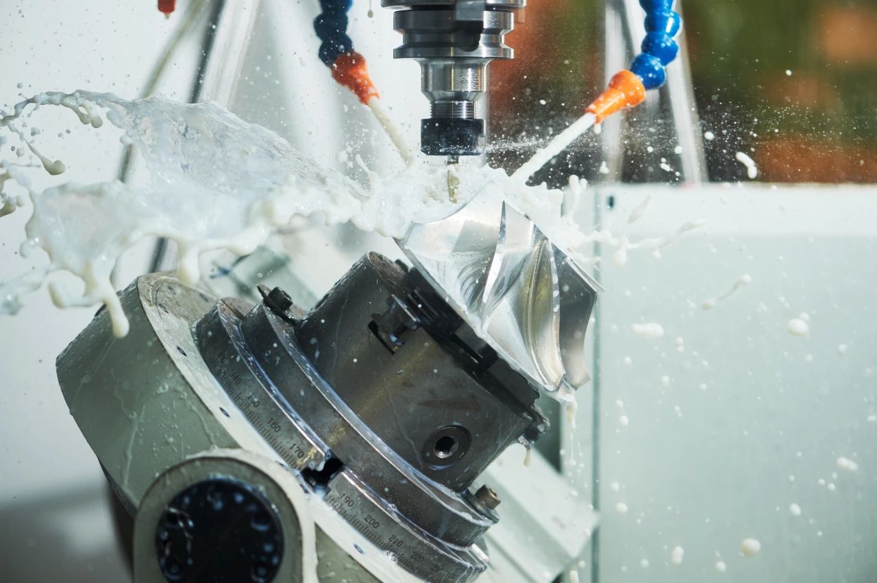 派克漢尼汾 | 過(guò)濾技術(shù)：機(jī)加工中心的守護(hù)者